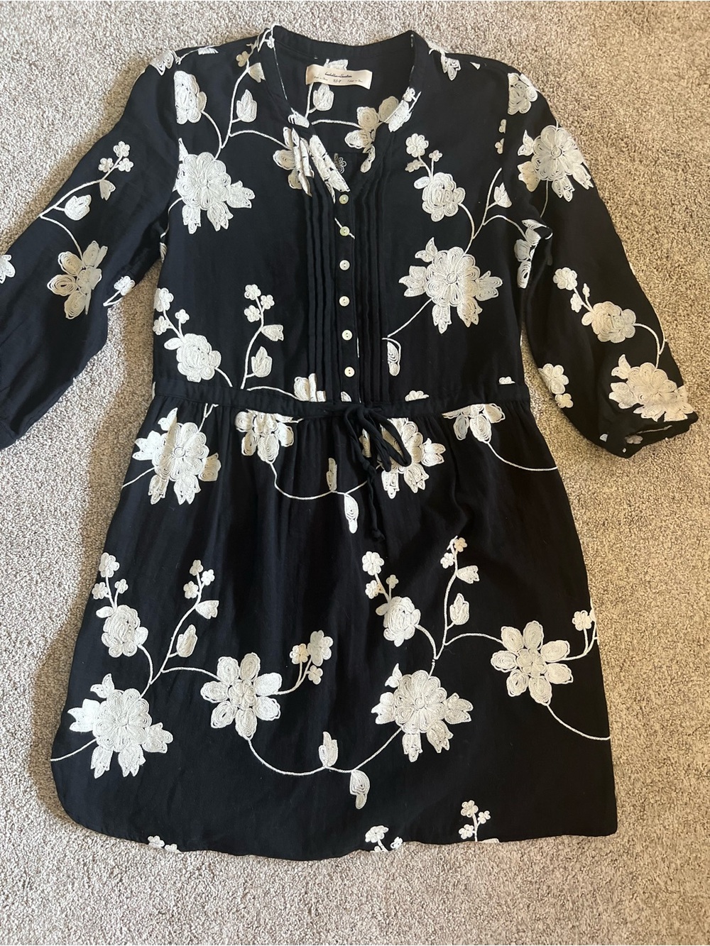 Isabella Sinclair Black Dress White Floral Embroidery Cinch Waist Cottagecore XS